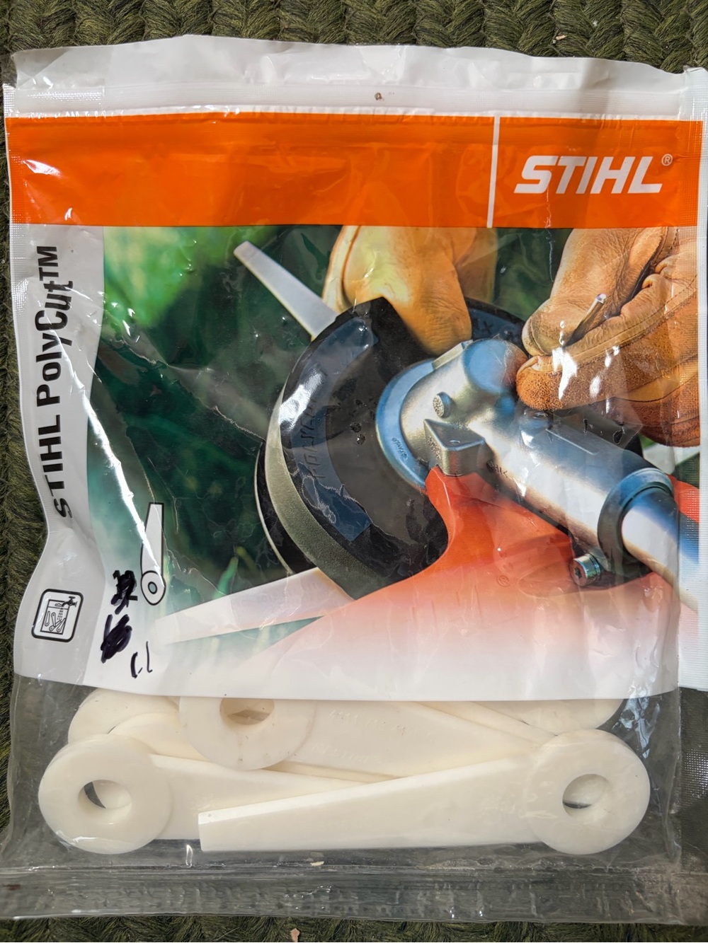 STIHL PolyCut Replacement Blades Model 4111 007 1001 (11 pieces/open bag) New